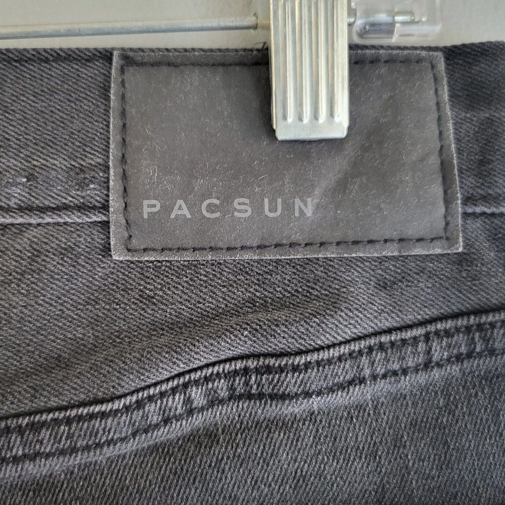 PacSun Slim Taper Jeans-distressed with tears at knees-size 30 x 30 - Picture 4 of 6